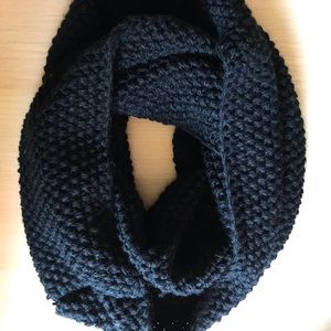 Old Navy Black Infinity Scarf